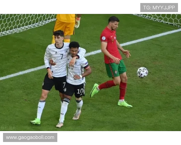 激战四起终场比分定胜负两队鏖战展现竞技巅峰时刻